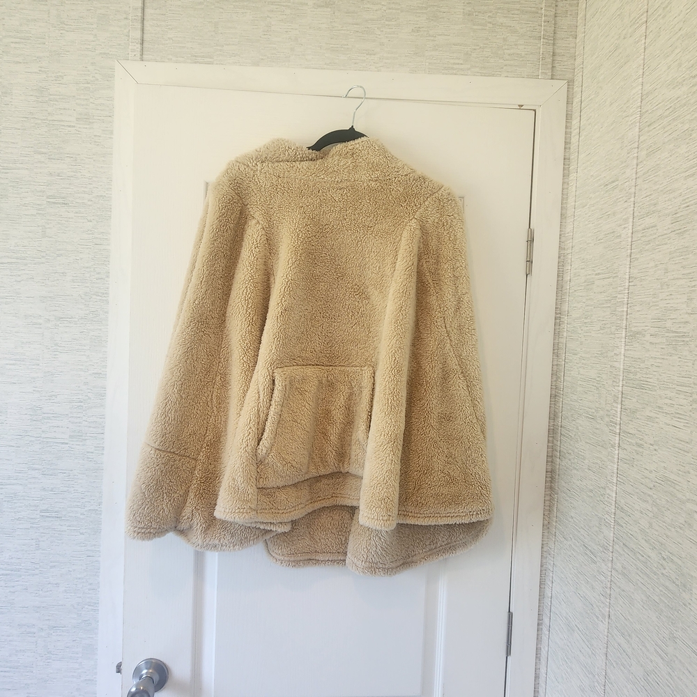 Kori Cream Fleece Hoodie Size M Euc